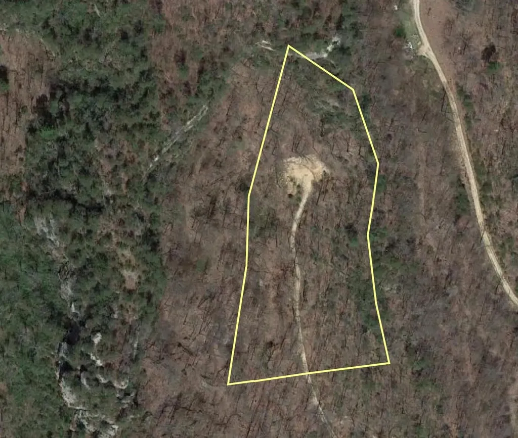 1030 Nada Tunnel Road Stanton KY 40380