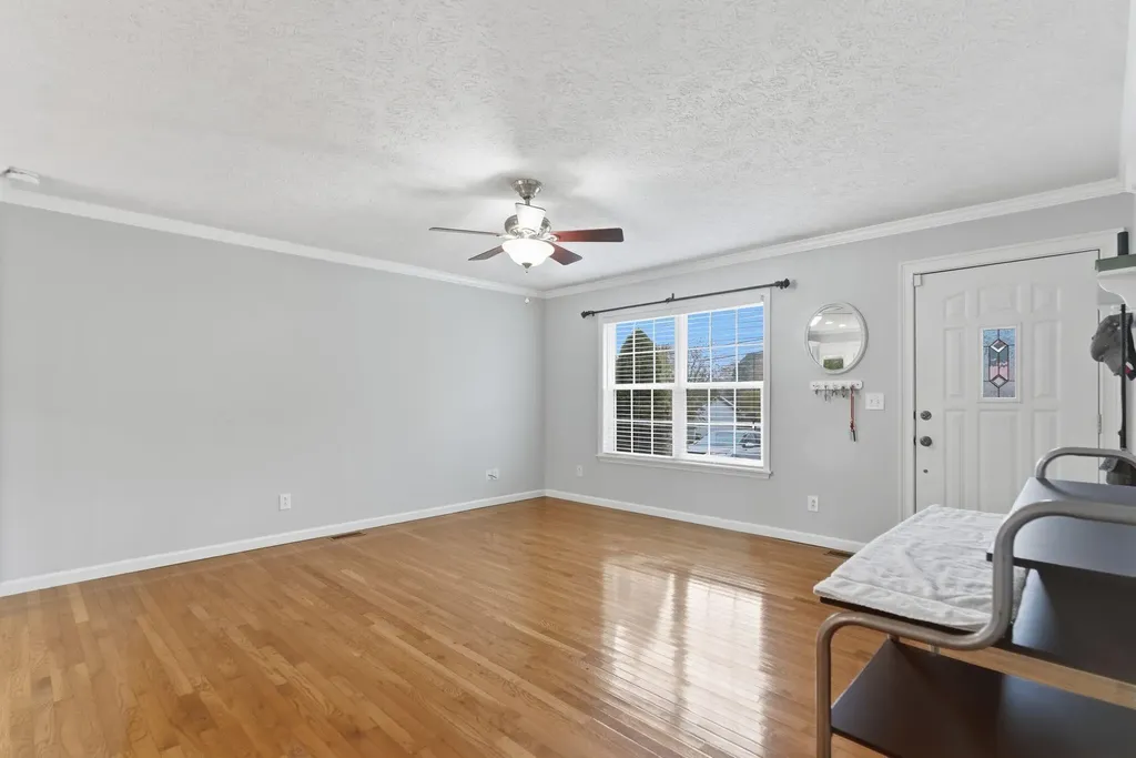 1790 Fogg Pike Mt Sterling KY 40353