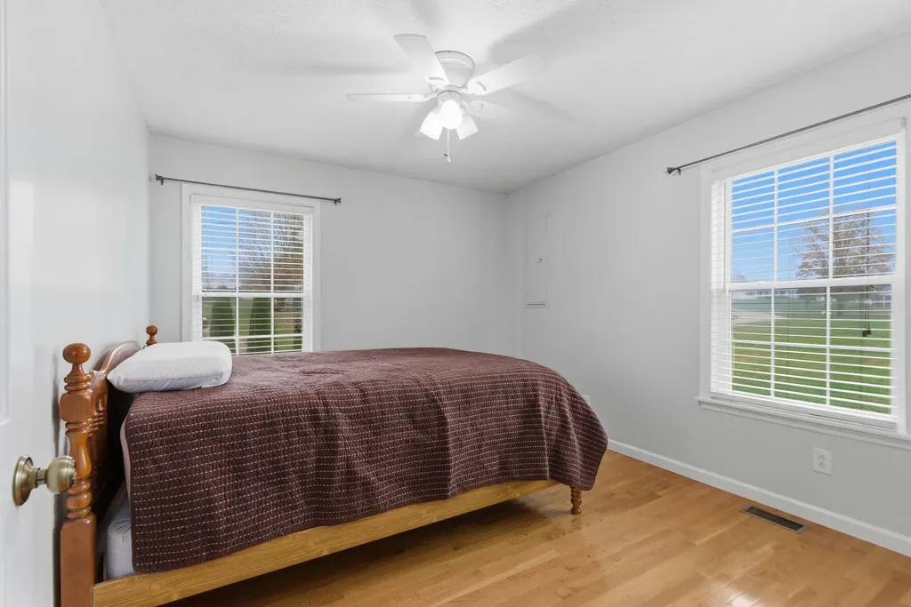 1790 Fogg Pike Mt Sterling KY 40353