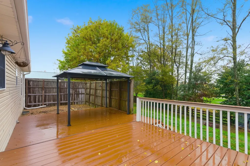 1790 Fogg Pike Mt Sterling KY 40353