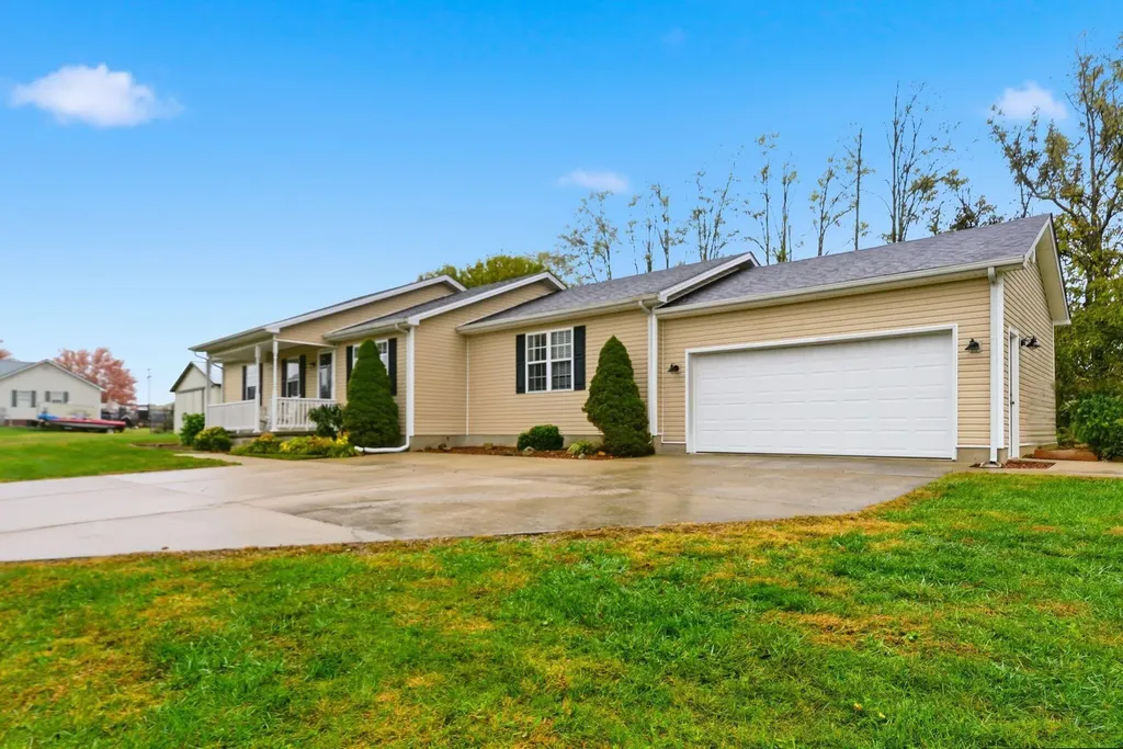 1790 Fogg Pike Mt Sterling KY 40353