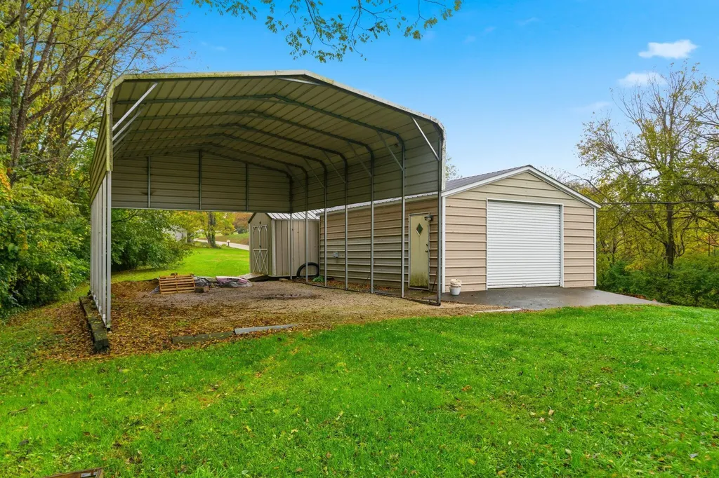 1790 Fogg Pike Mt Sterling KY 40353