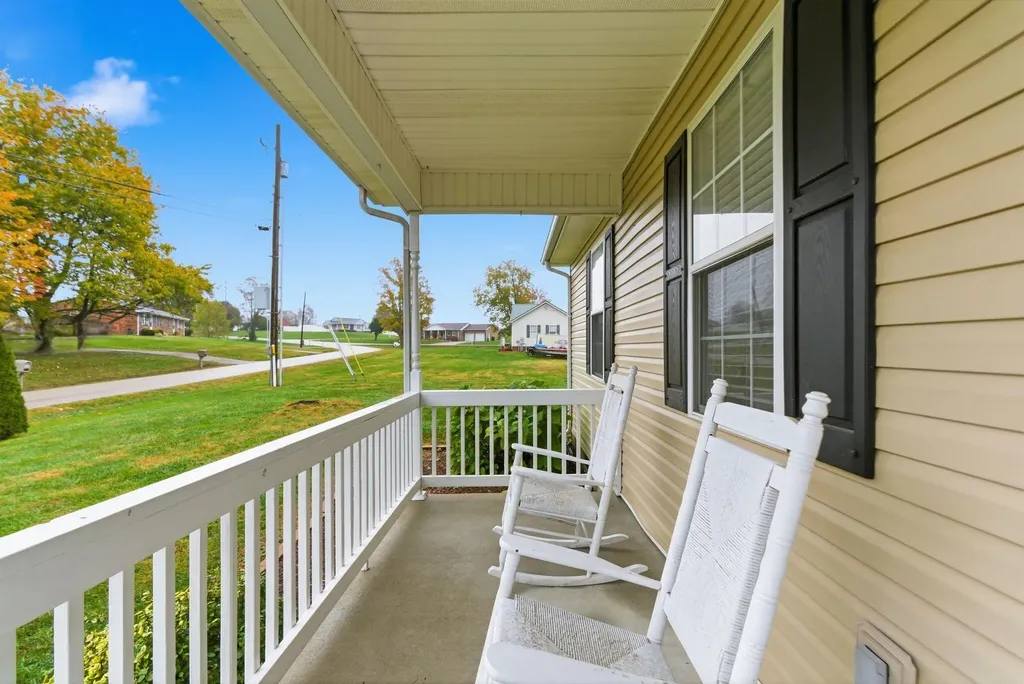 1790 Fogg Pike Mt Sterling KY 40353