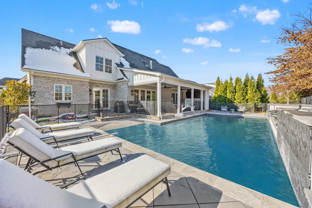 3096 Bobwhite Trail Lexington KY 40509