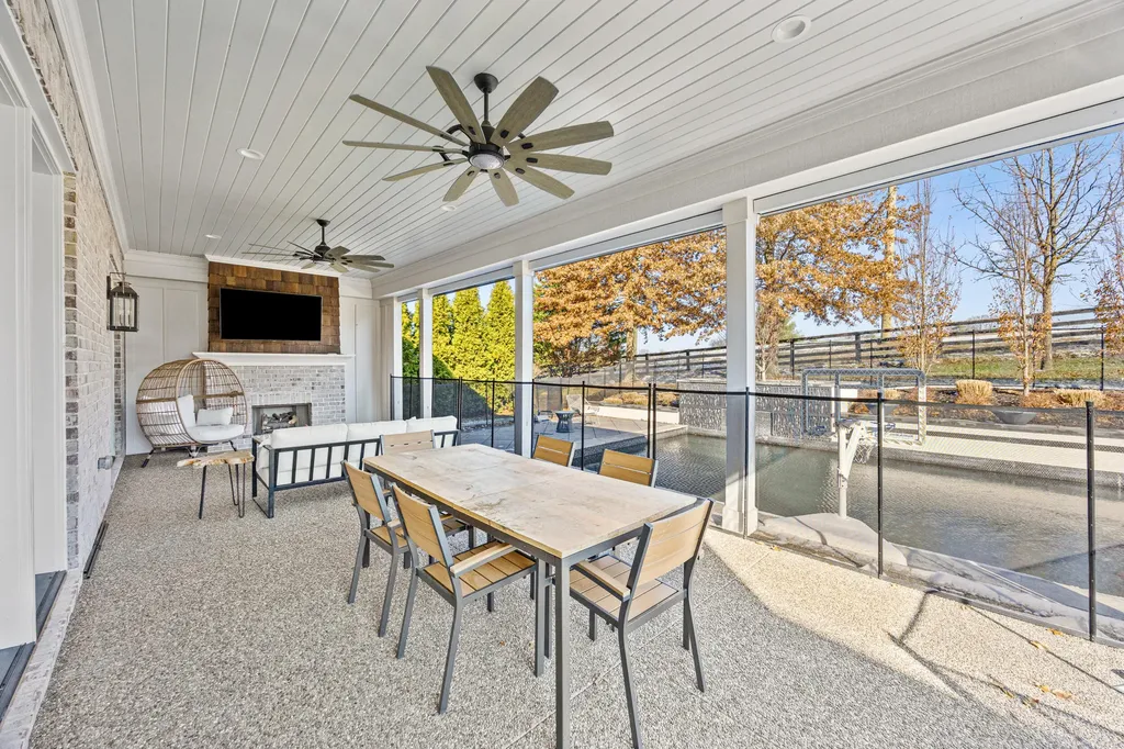 3096 Bobwhite Trail Lexington KY 40509