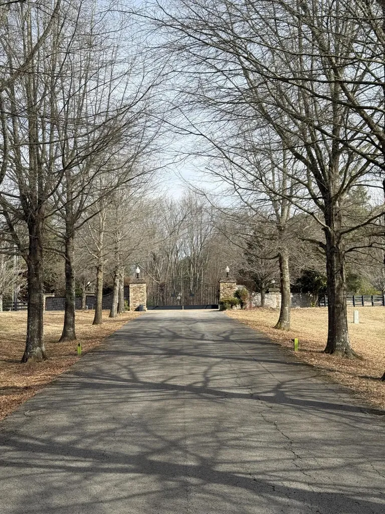 Lot 95 Lakeshore Drive Russell Springs KY 42642