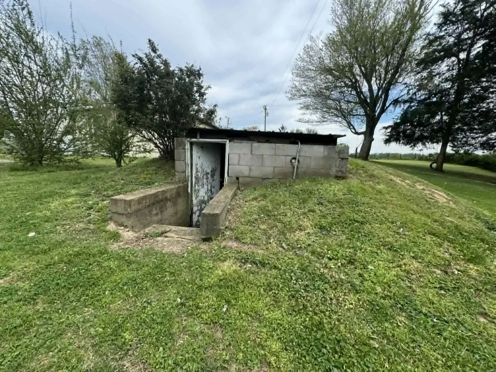 25 Don Grider Road Russell Springs KY 42642