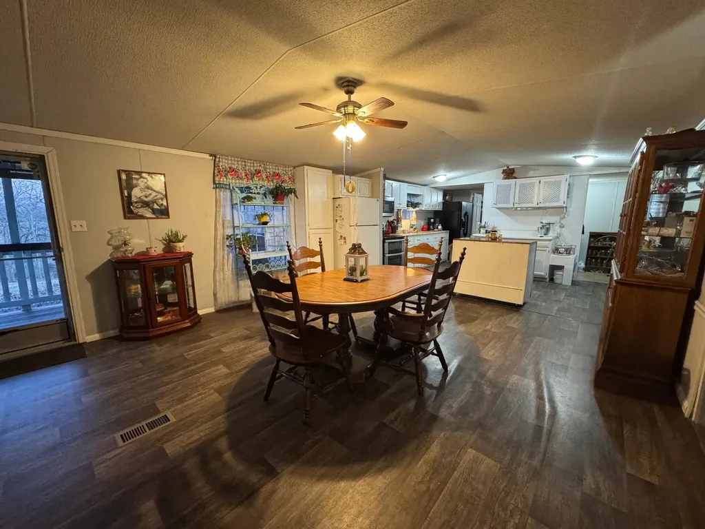 25 Don Grider Road Russell Springs KY 42642