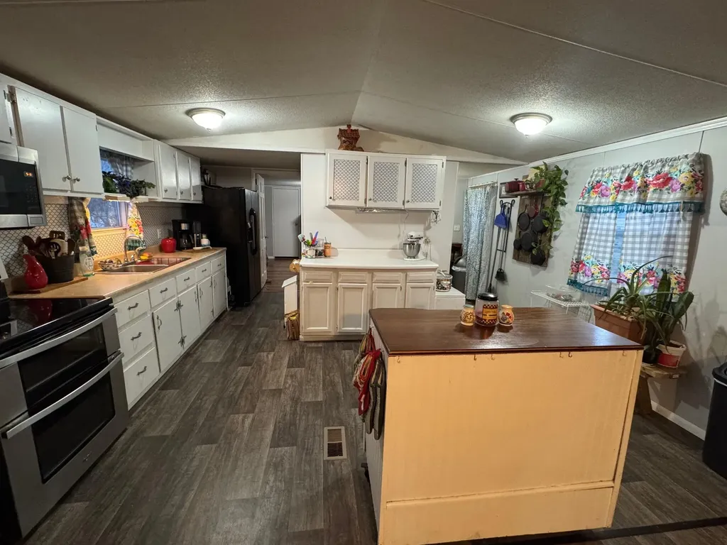 25 Don Grider Road Russell Springs KY 42642