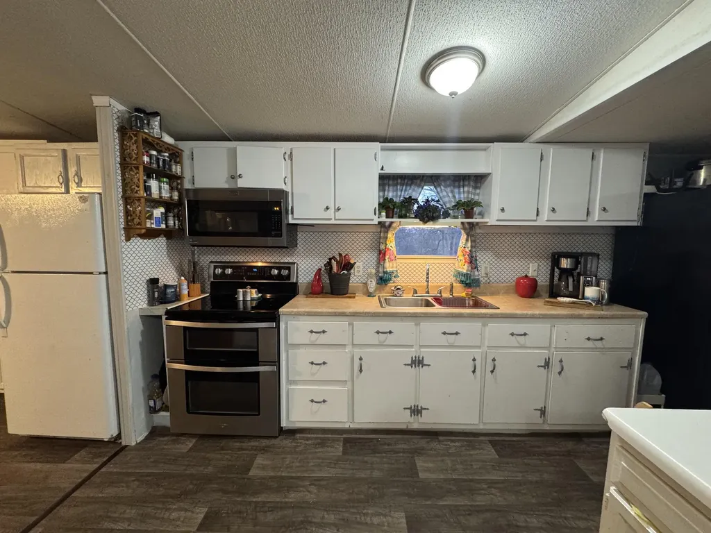 25 Don Grider Road Russell Springs KY 42642