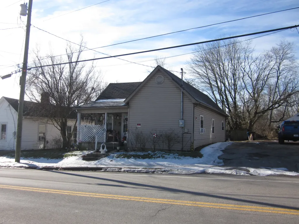 220 E Washington Street Winchester KY 40391