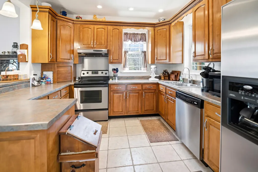135 Methodist Drive Whitley City KY 42653