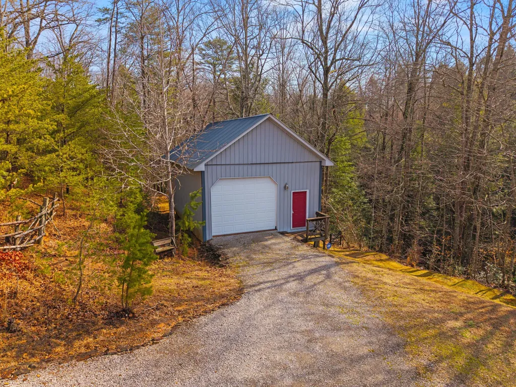 135 Methodist Drive Whitley City KY 42653