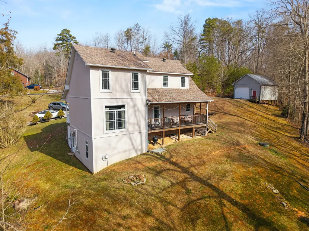 135 Methodist Drive Whitley City KY 42653