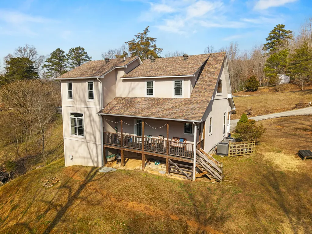 135 Methodist Drive Whitley City KY 42653
