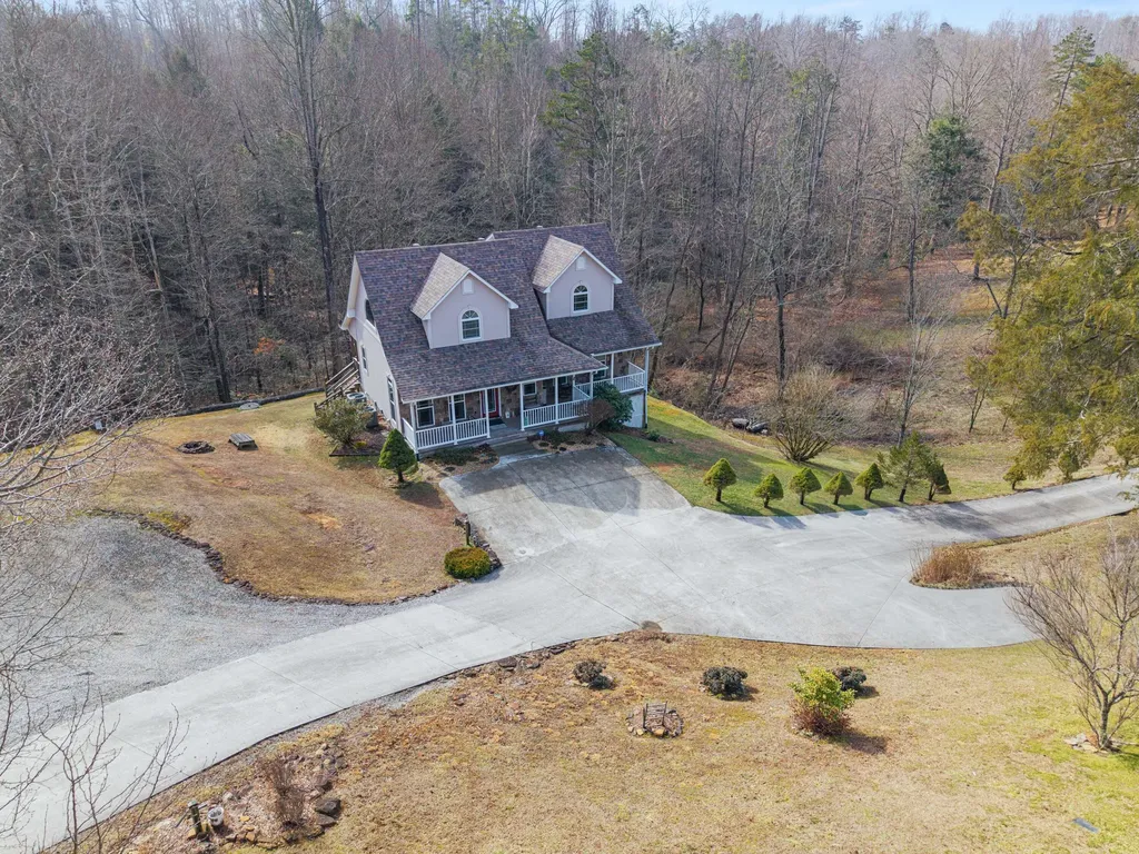135 Methodist Drive Whitley City KY 42653