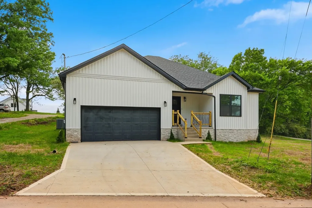 3292 Bracktown Road Lexington KY 40511