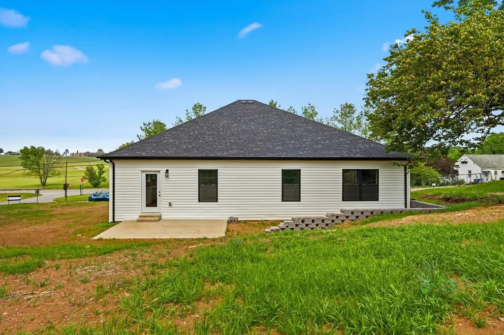 3292 Bracktown Road Lexington KY 40511