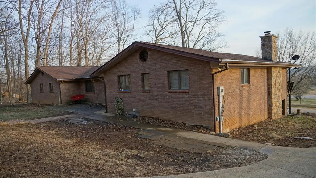 386 Runway Boulevard Somerset KY 42503
