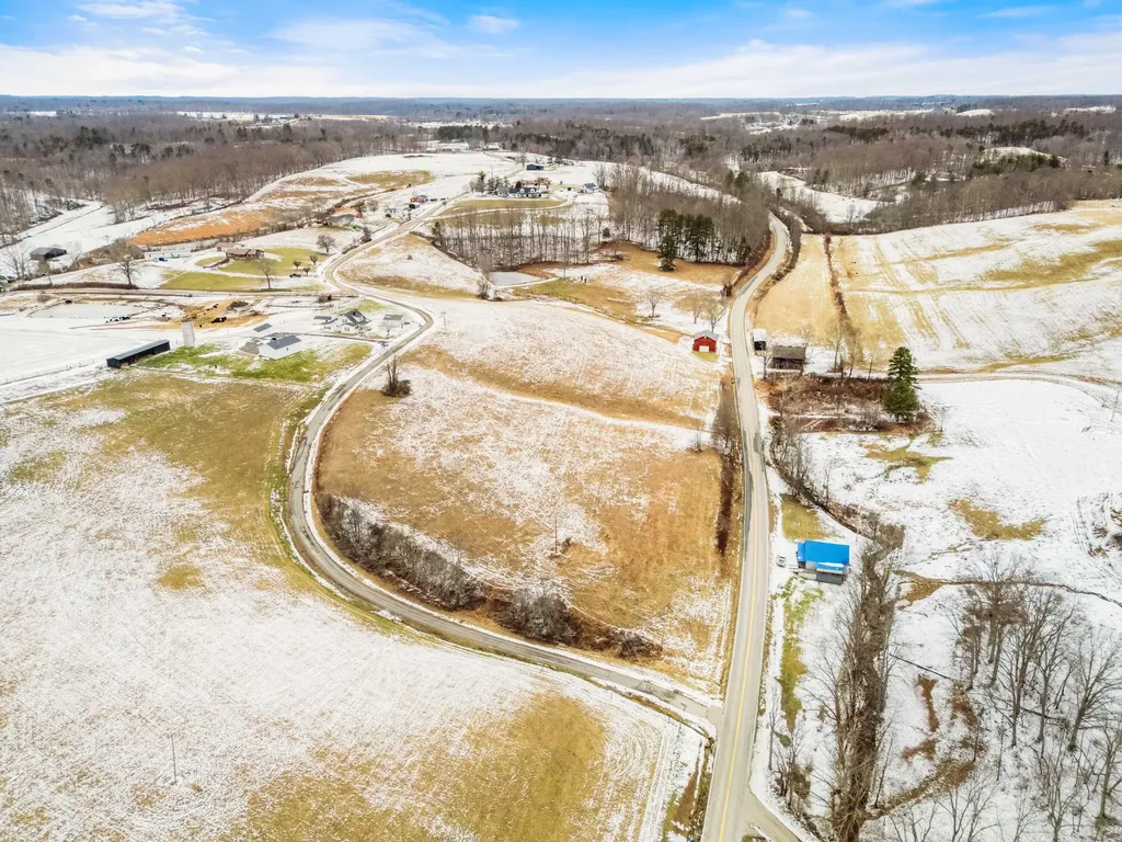 9999 Anna Moore Road Annville KY 40402
