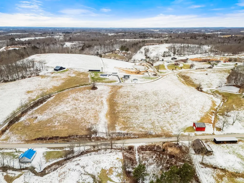 9999 Anna Moore Road Annville KY 40402
