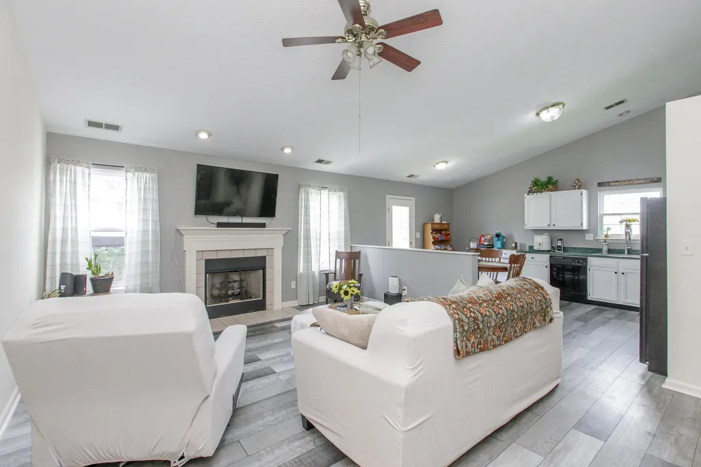 4026 Briar Creek Drive Lawrenceburg KY 40342
