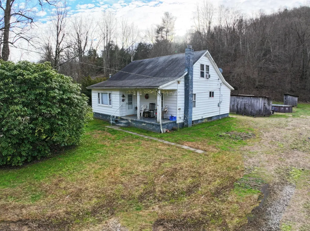 91 Quinton Callahan Road Booneville KY 41314