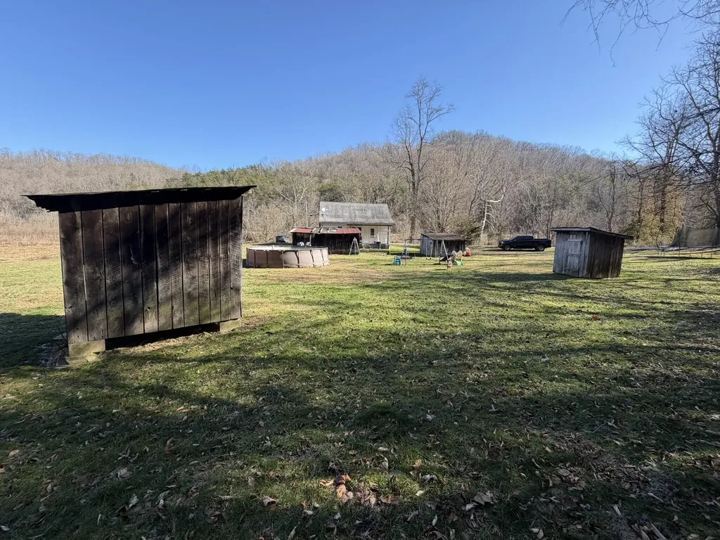 91 Quinton Callahan Road Booneville KY 41314