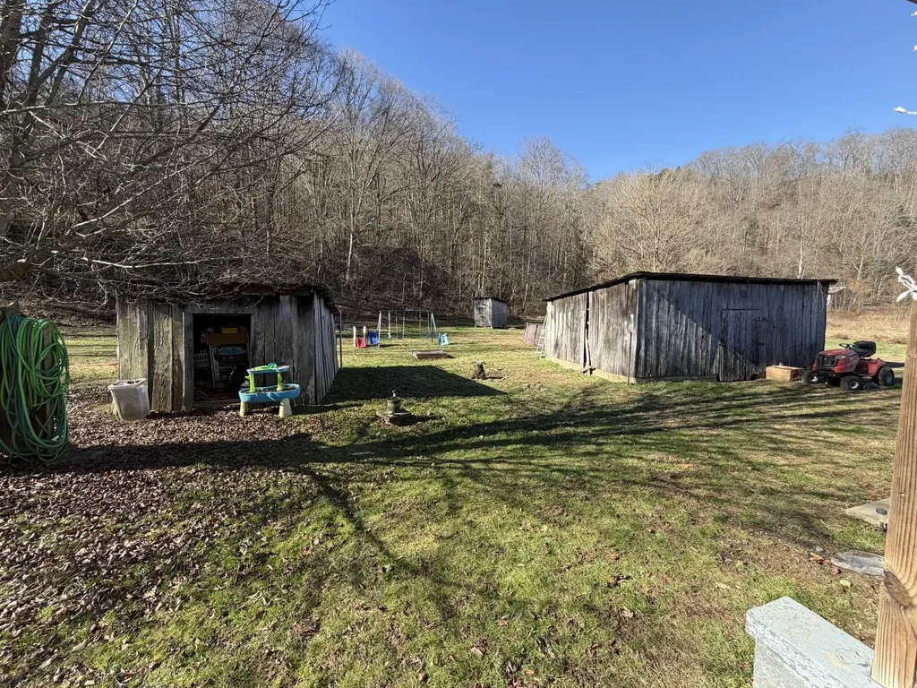 91 Quinton Callahan Road Booneville KY 41314