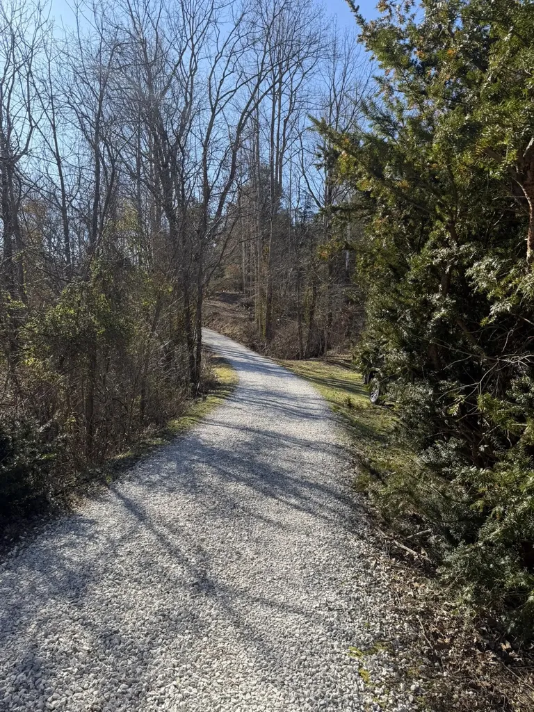 91 Quinton Callahan Road Booneville KY 41314