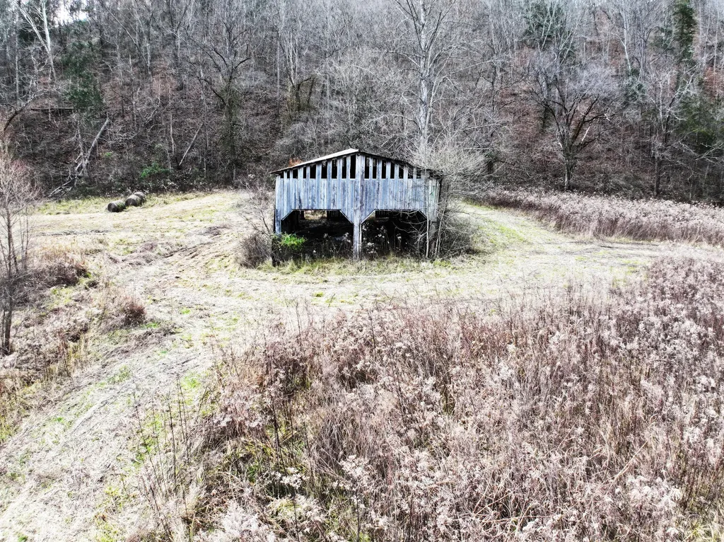 91 Quinton Callahan Road Booneville KY 41314