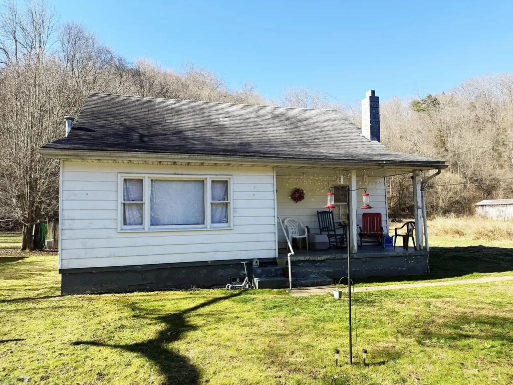 91 Quinton Callahan Road Booneville KY 41314