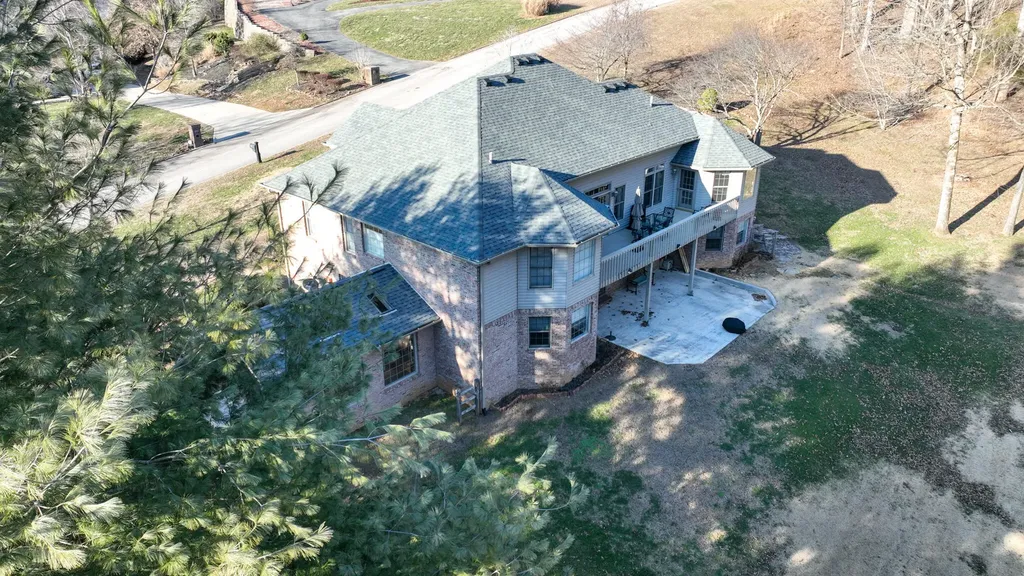 453 Water Cliff Drive Somerset KY 42503