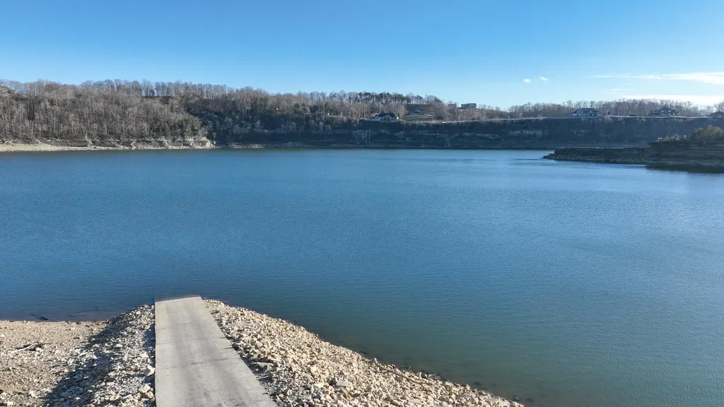 453 Water Cliff Drive Somerset KY 42503