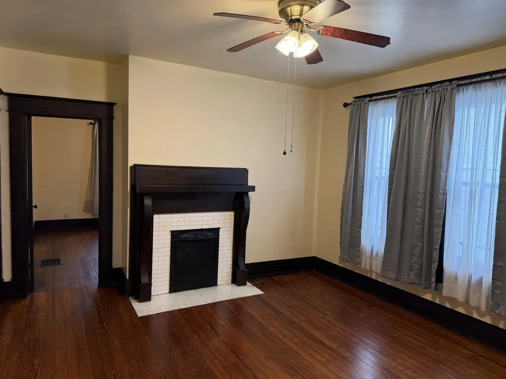 672 Higgins Avenue Paris KY 40361
