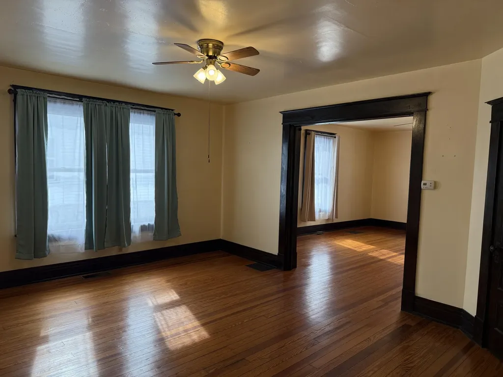 672 Higgins Avenue Paris KY 40361