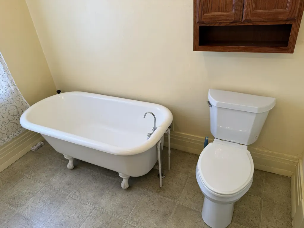 672 Higgins Avenue Paris KY 40361
