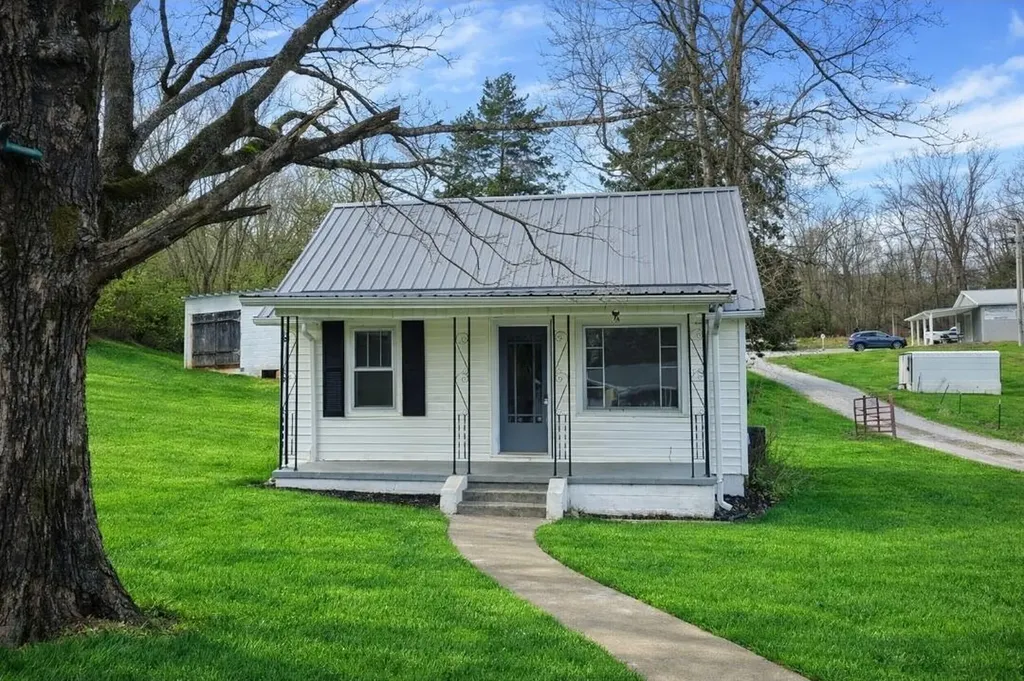 211 Garner School Road Somerset KY 42503