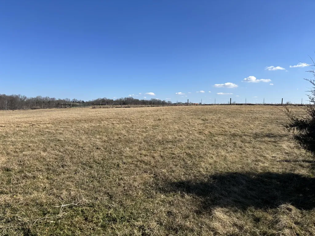 11414 Richmond Road Paint Lick KY 40461