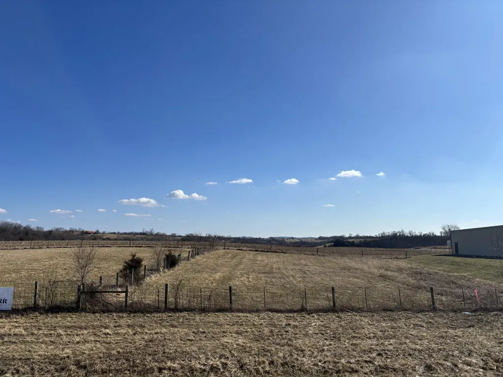 11414 Richmond Road Paint Lick KY 40461