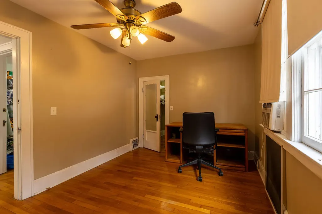121 E 5th Street Morehead KY 40351