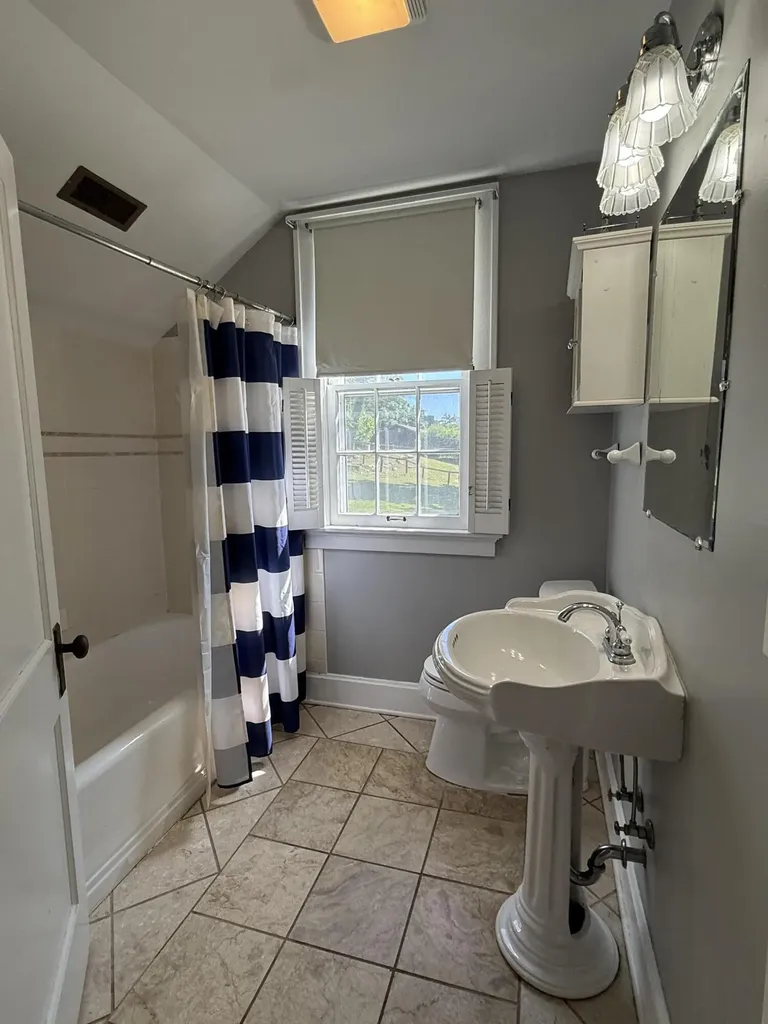 121 E 5th Street Morehead KY 40351