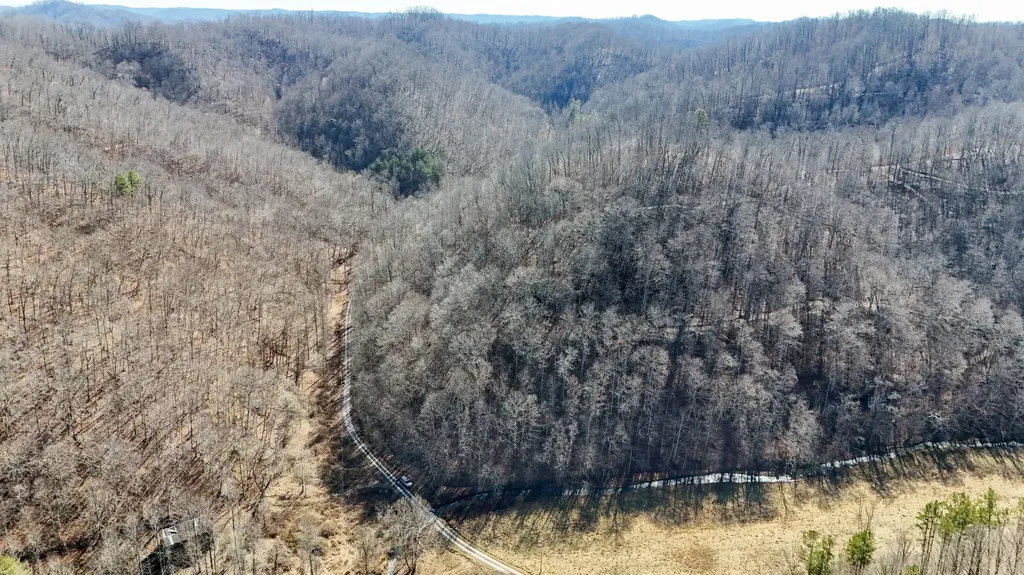 9999 Turkey Hollow Road Oneida KY 40972