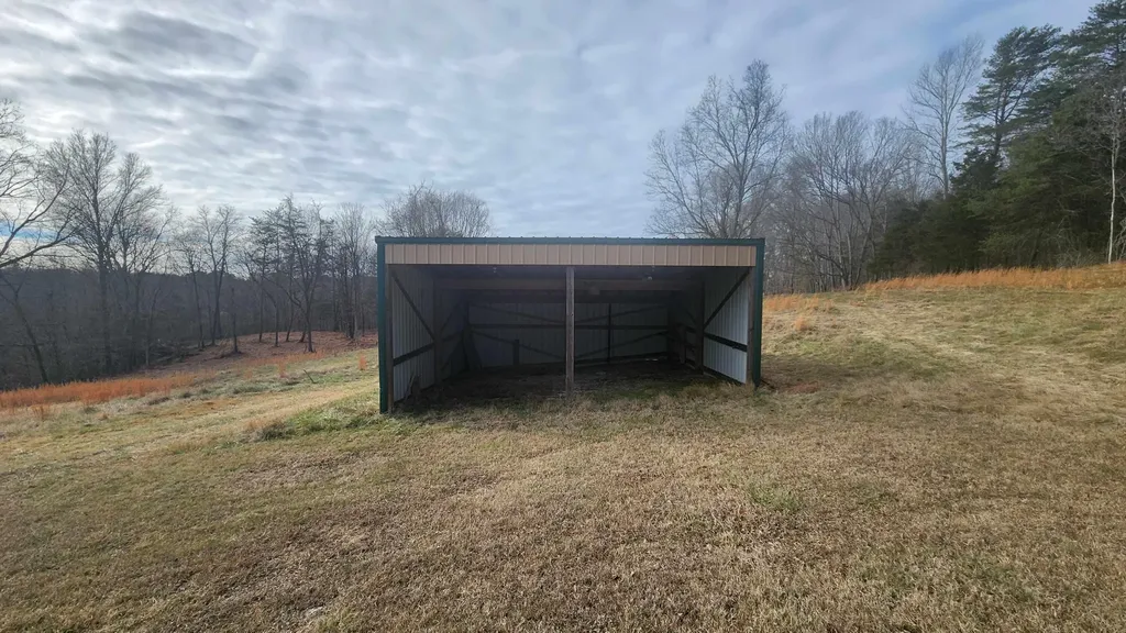 4647 Grider Hill Dock Road Albany KY 42602