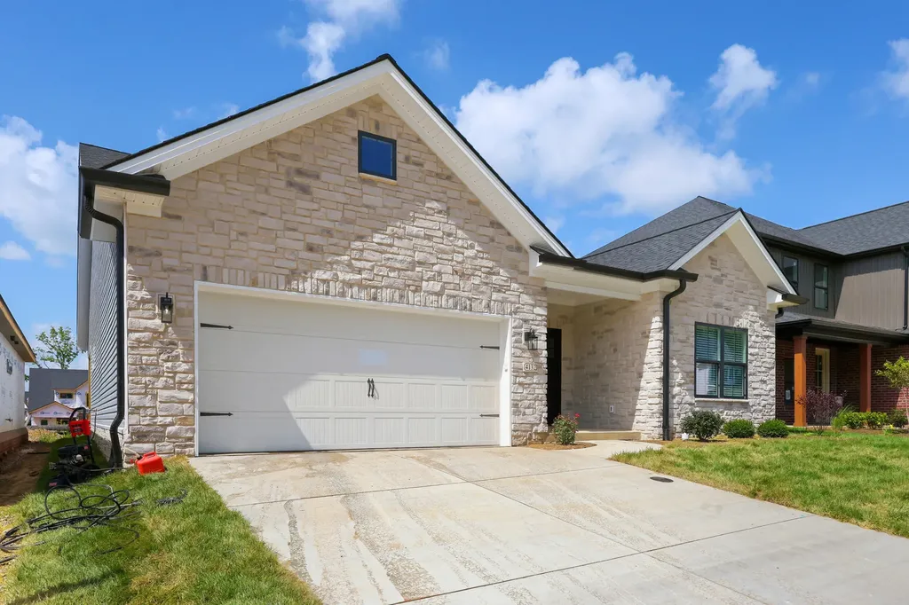 4132 Buttermilk Road Lexington KY 40509