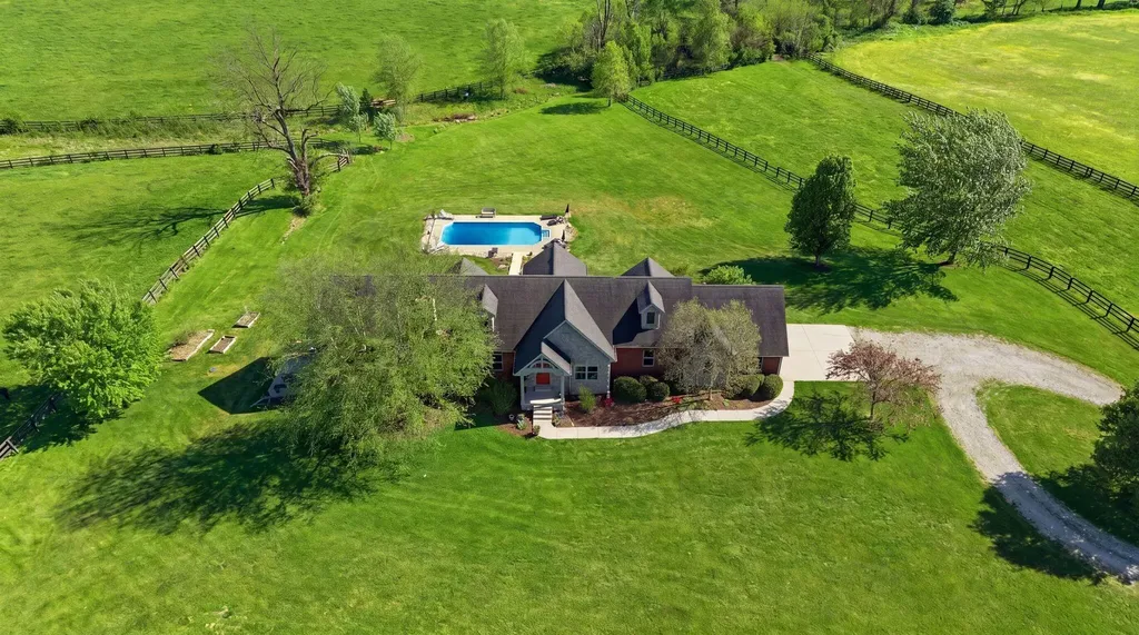 2549 Bethlehem Road Paris KY 40361