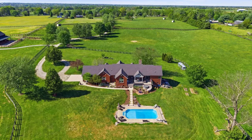 2549 Bethlehem Road Paris KY 40361