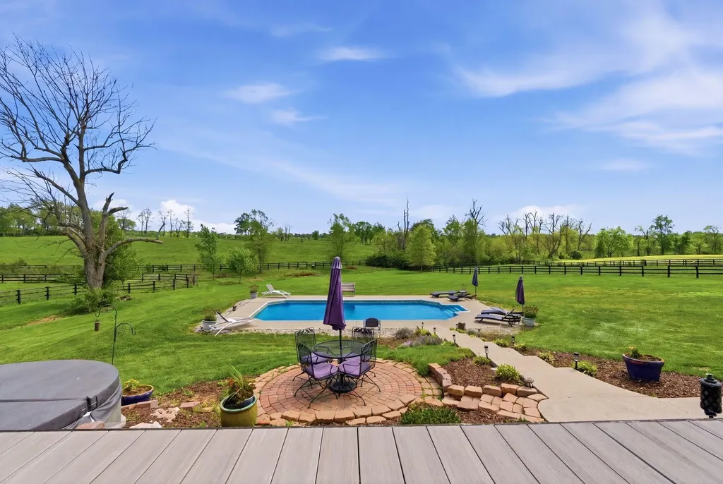 2549 Bethlehem Road Paris KY 40361