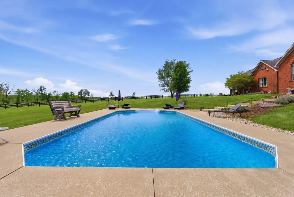 2549 Bethlehem Road Paris KY 40361