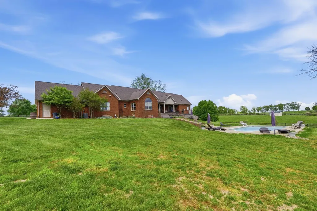 2549 Bethlehem Road Paris KY 40361